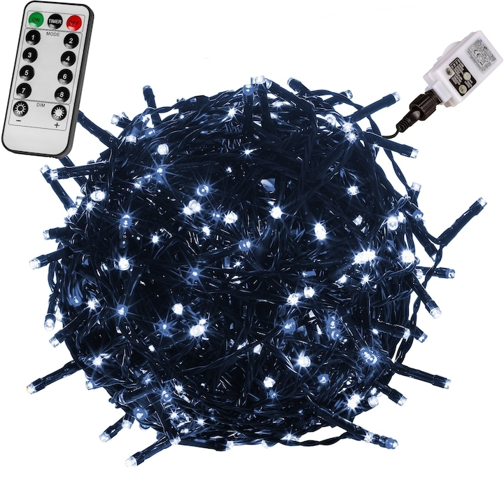 Instalatie de lumini cu 600 de led-uri albe